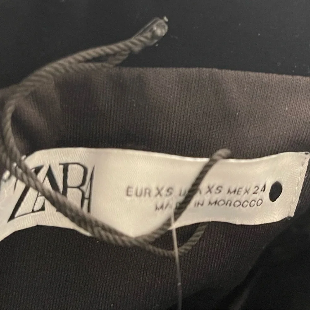 NWT ZARA STUNNING LIMITED EDITION Black Velvet Strapless Midi Dress - Women’s XS - Picture 11 of 11